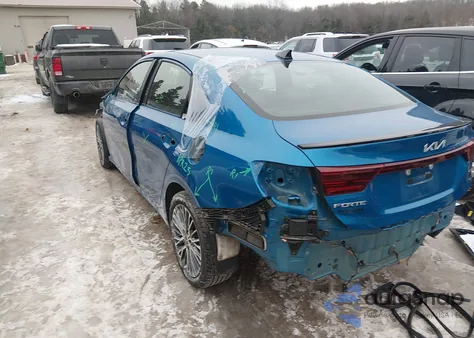 2022 Kia Forte Gt-Line из США, поврежденный, VIN 3KPF54AD3NE468954